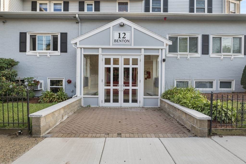 12 Benton St - Photo 1