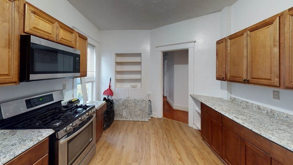 17 Harvard Ave - Photo 1