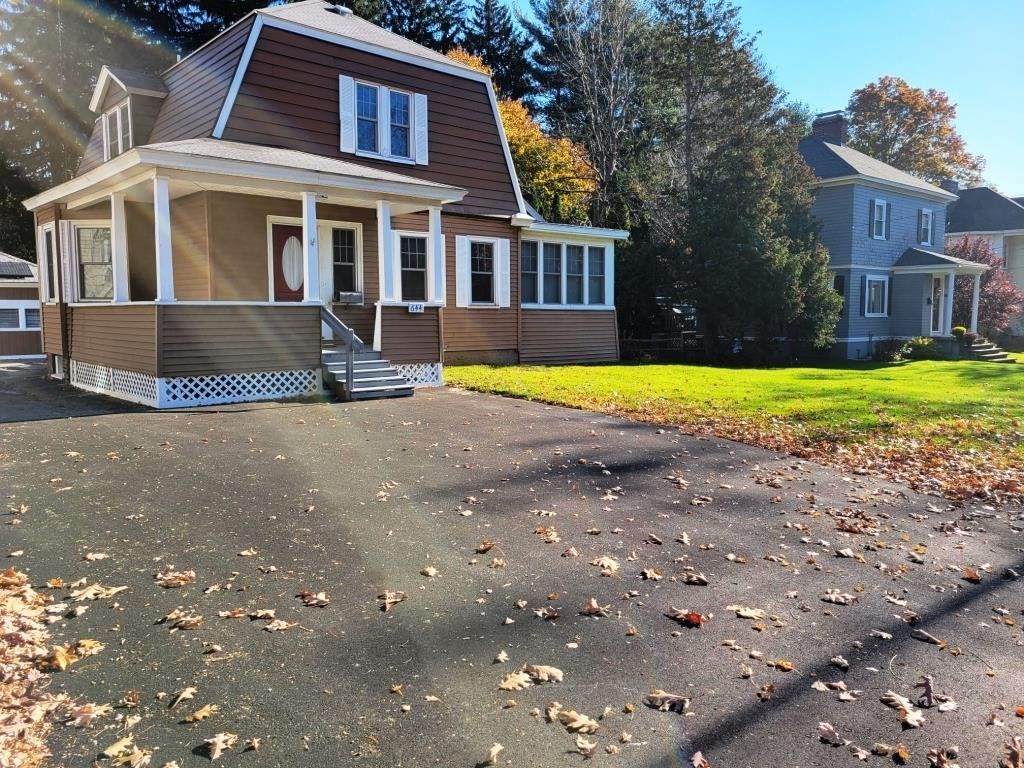 644 Grove St - Photo 1