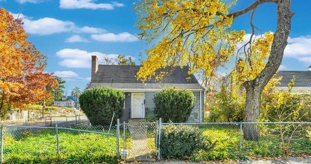 34 Seminole St - Photo 1