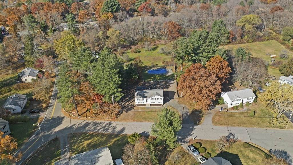 2 Maynard Circle - Photo 1