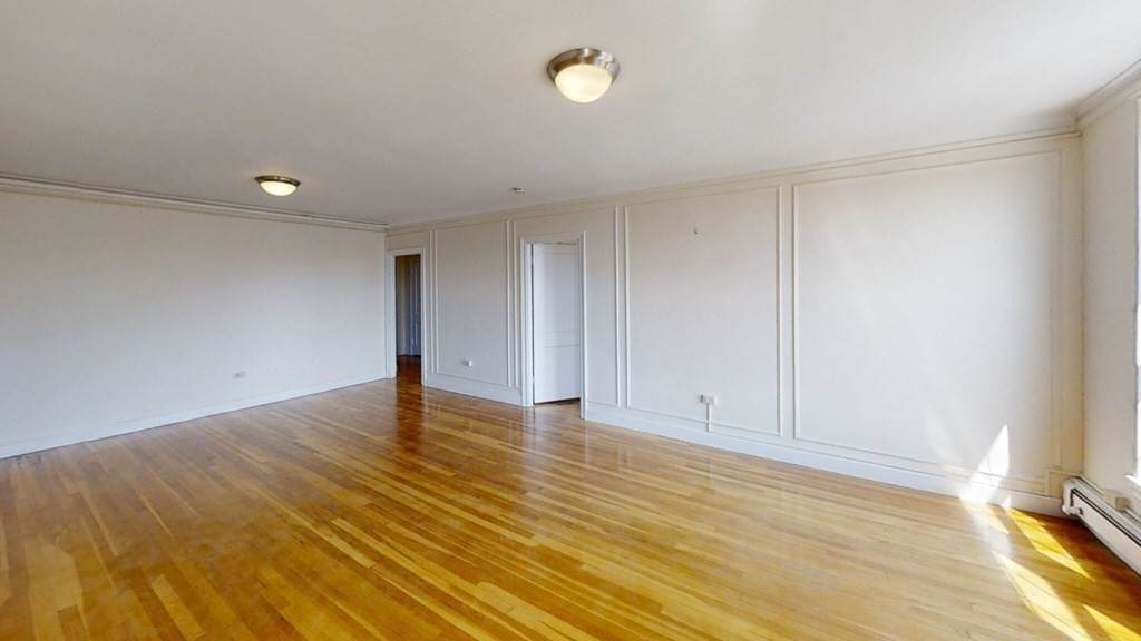 1284 Beacon St - Photo 1