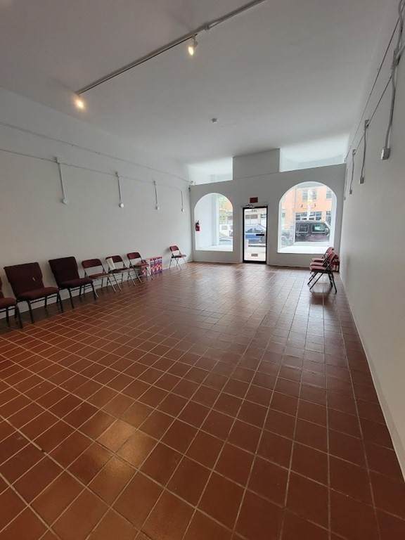 360 Centre Street - Photo 1