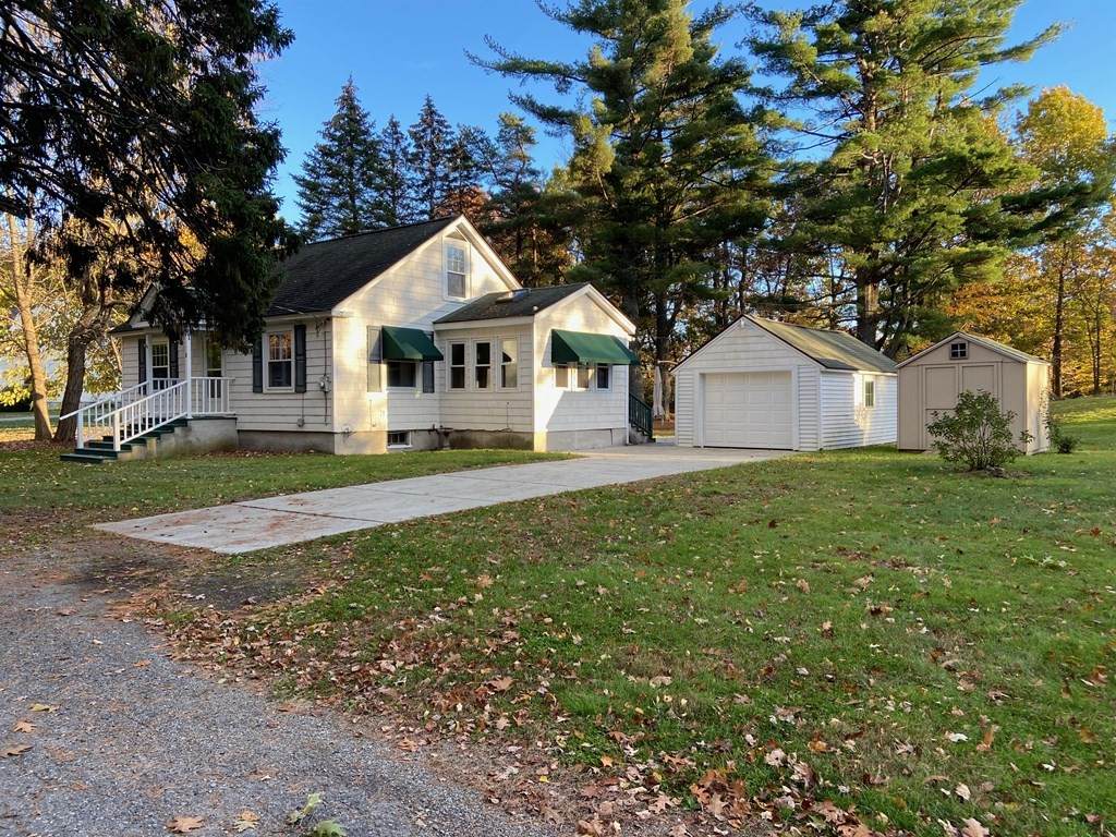 1 Bayberry Ln - Photo 1