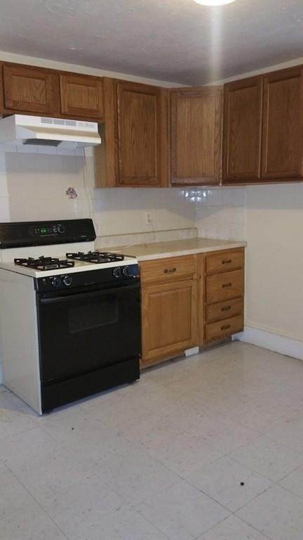 21 Highland St - Photo 1