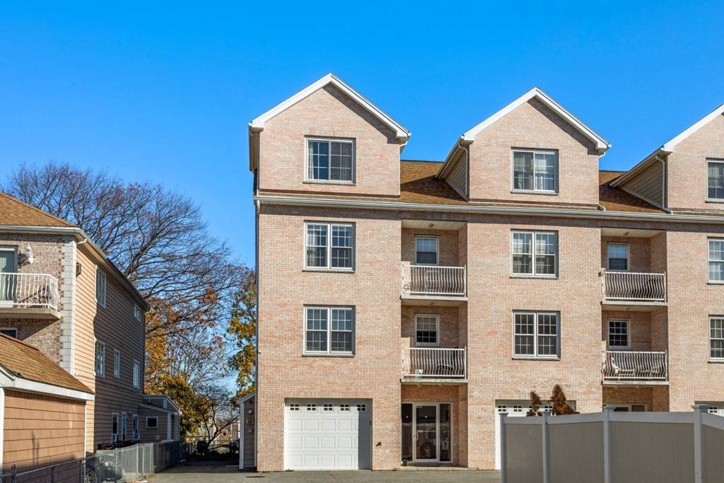 27 Myrtle Street - Photo 1