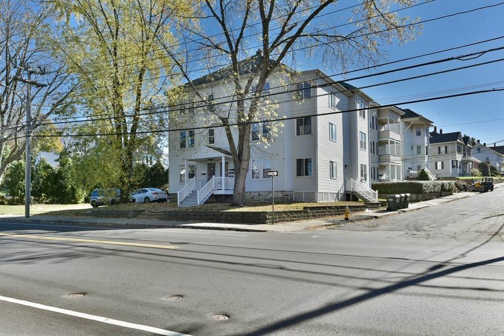 32-34 E Main St - Photo 1