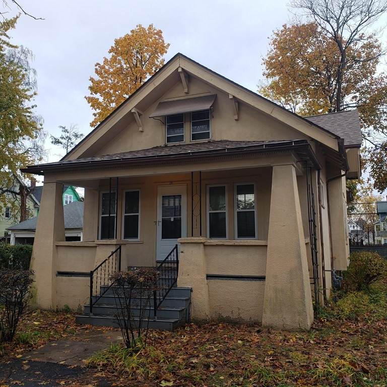 19 Villa Pkwy - Photo 1