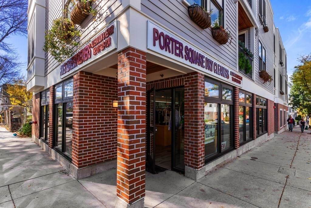 346 Highland Ave - Photo 1