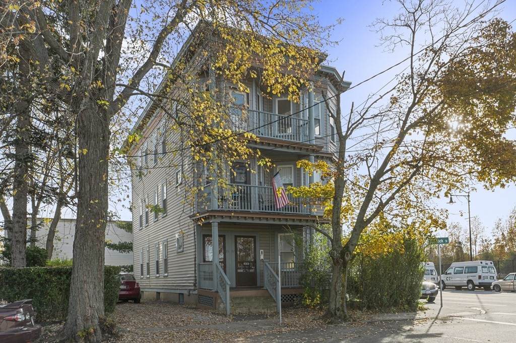 55 Hancock St - Photo 1