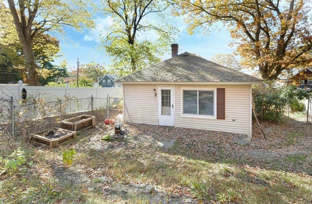 190 Leicester St - Photo 1
