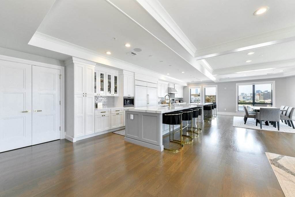 377 West 1st St - Photo 1