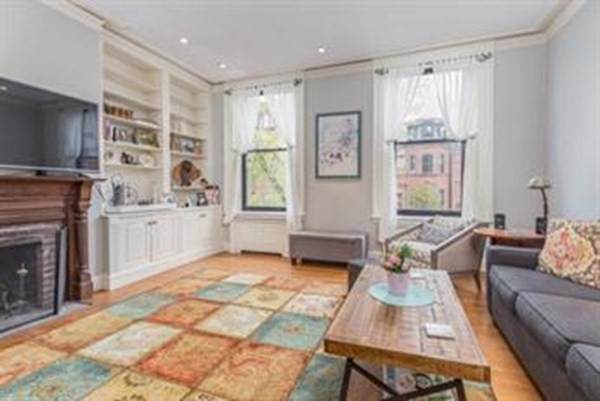 106 Marlborough - Photo 1