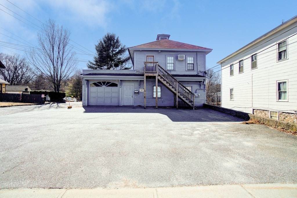 411 Chapel St - Photo 1