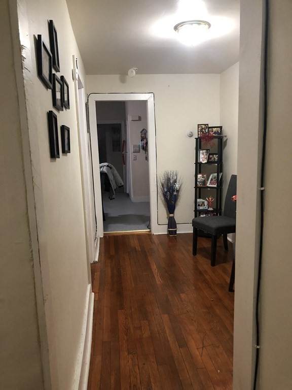 318 Fuller St - Photo 1