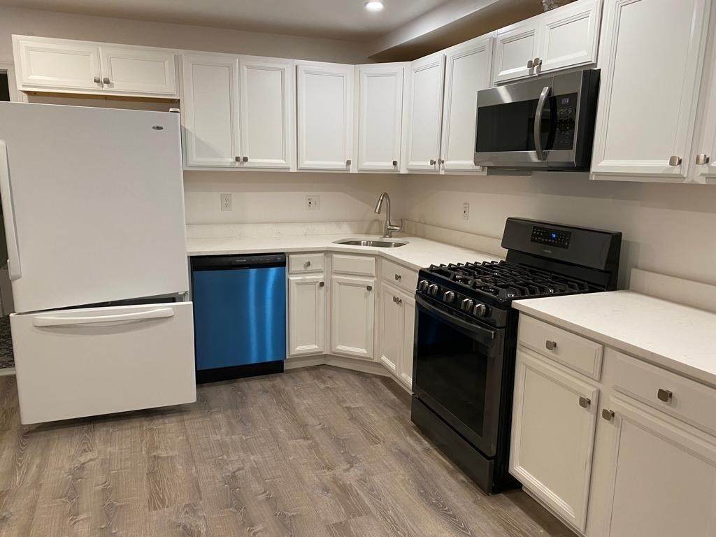 36 Barclay St - Photo 1