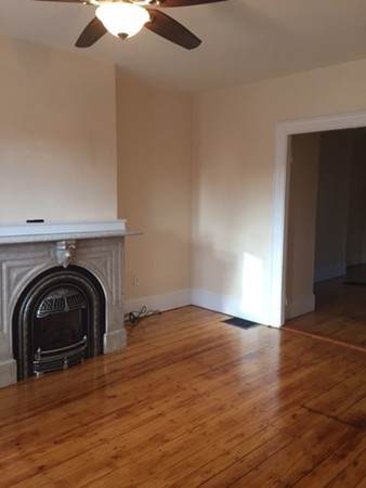 409 Main St - Photo 1