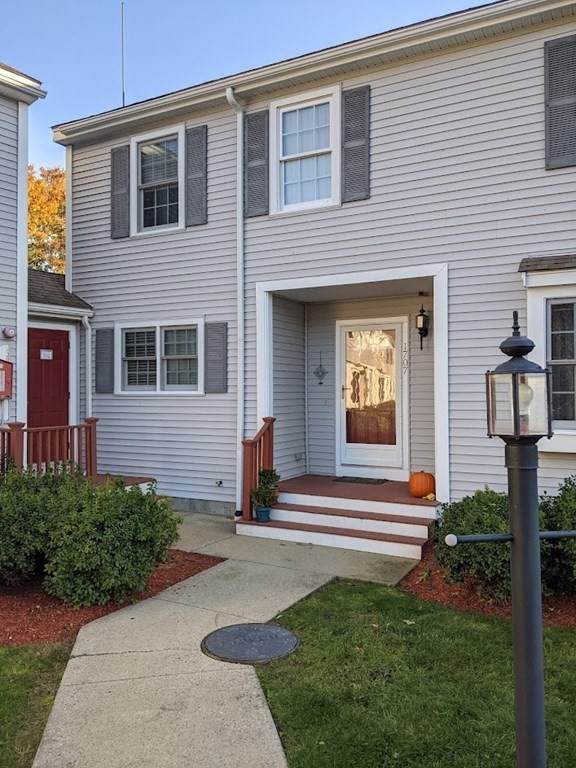 1707 Thayer St - Photo 1