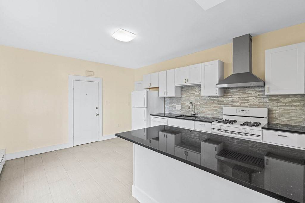 200 Ocean Ave - Photo 1