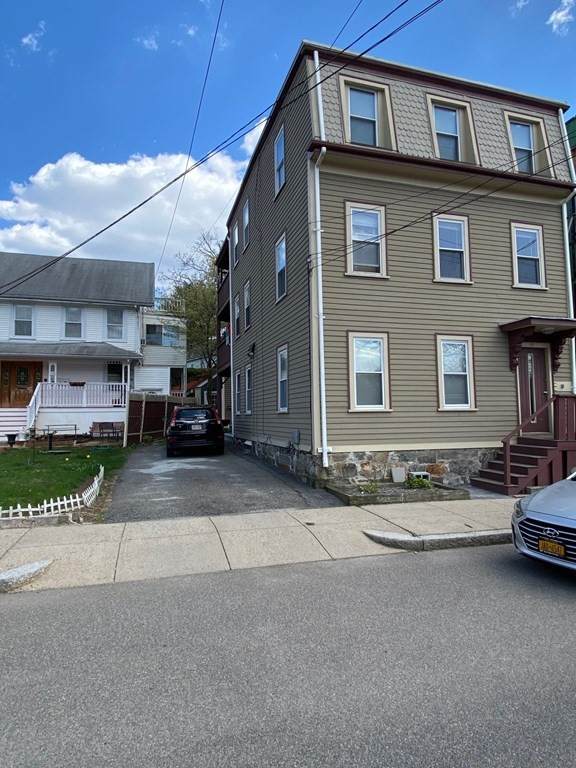 112 Brookside Ave - Photo 1