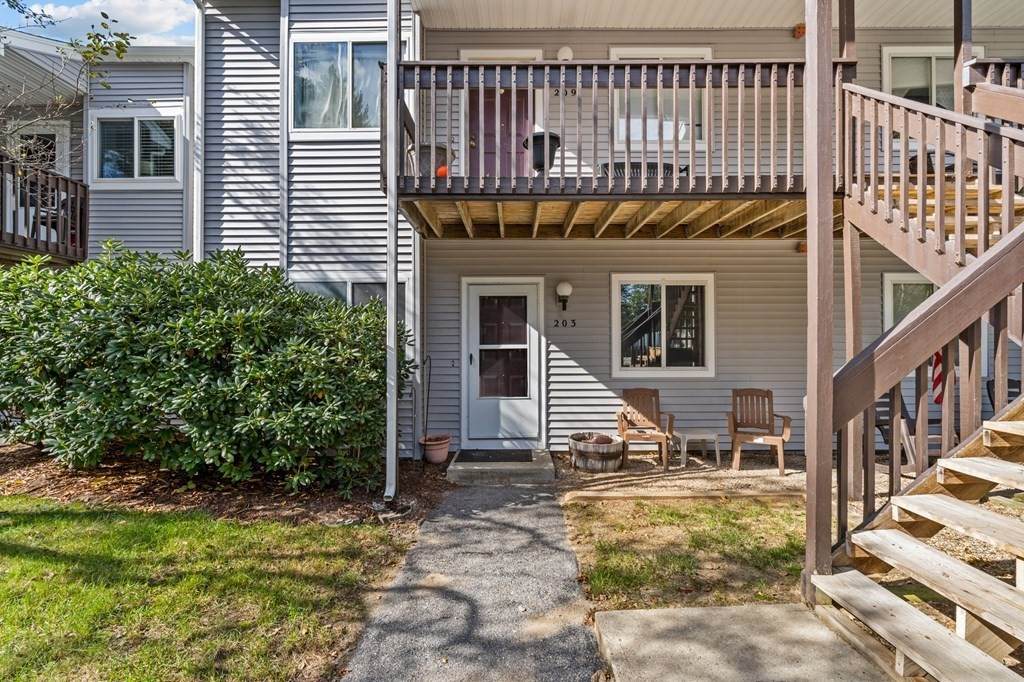 203 Park Place - Photo 1