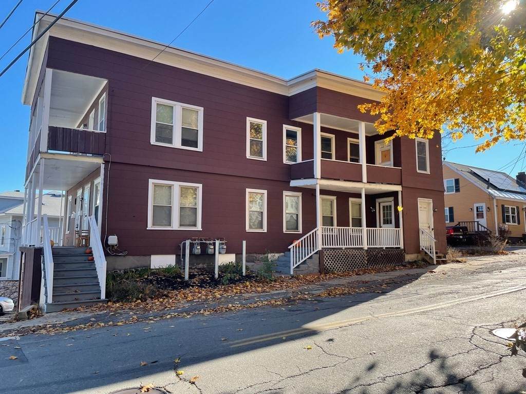 194 Pine St - Photo 1