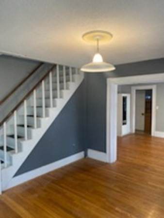 4 Woodlawn St - Photo 1