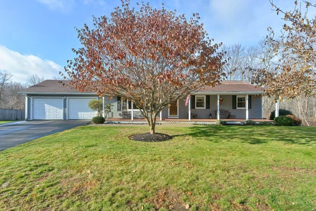 11 Oak St - Photo 1
