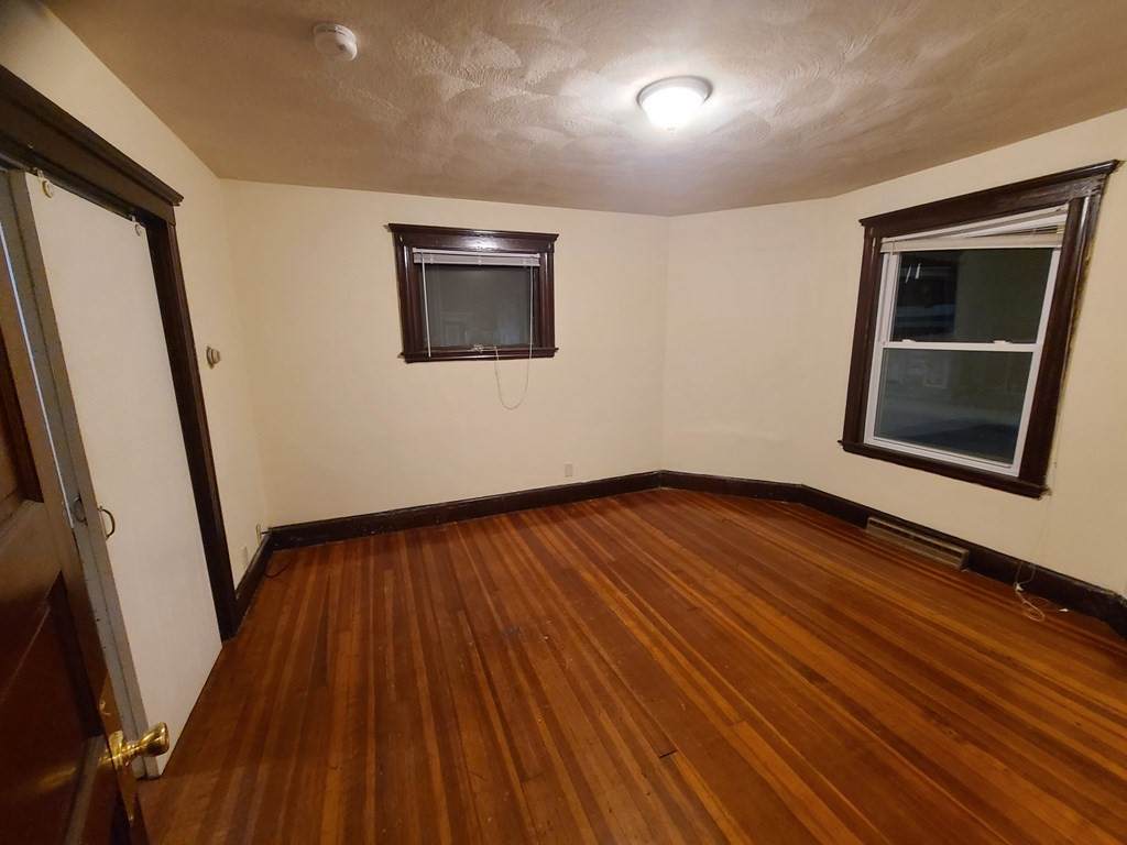 376 Chatham St - Photo 1