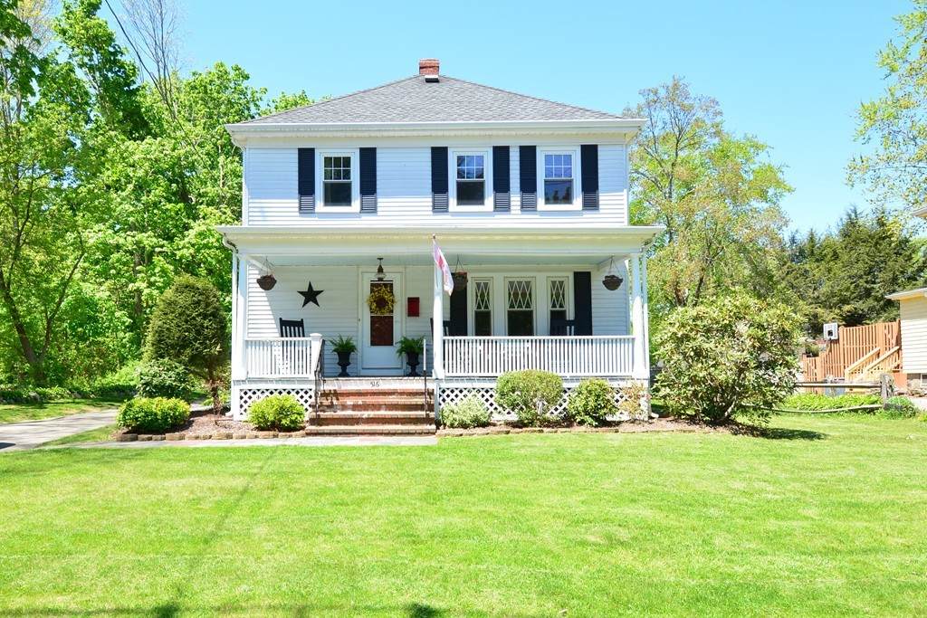 516 N Elm St - Photo 1