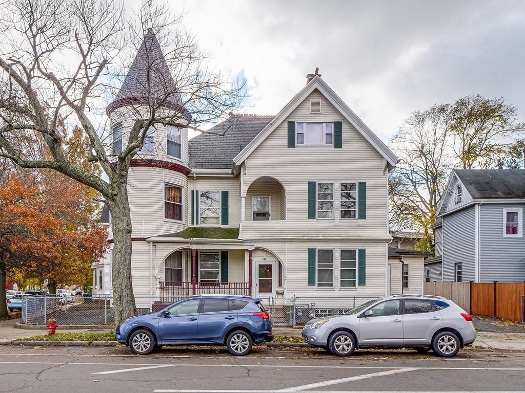 158 South Common St - Photo 1