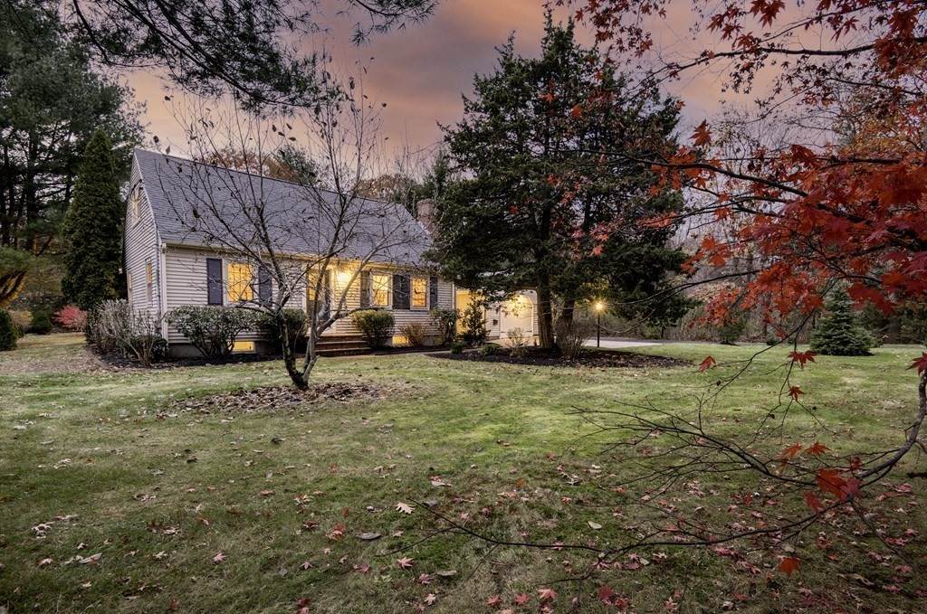 592 Edgell Rd - Photo 1