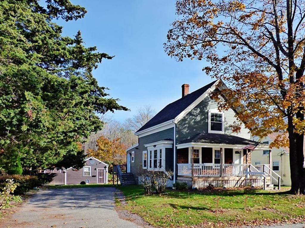 222 Stetson St - Photo 1