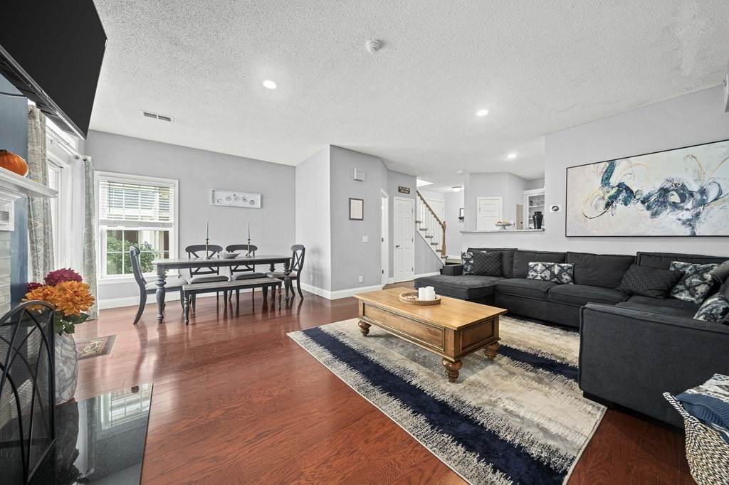 81 Bradford Commons Ln - Photo 1