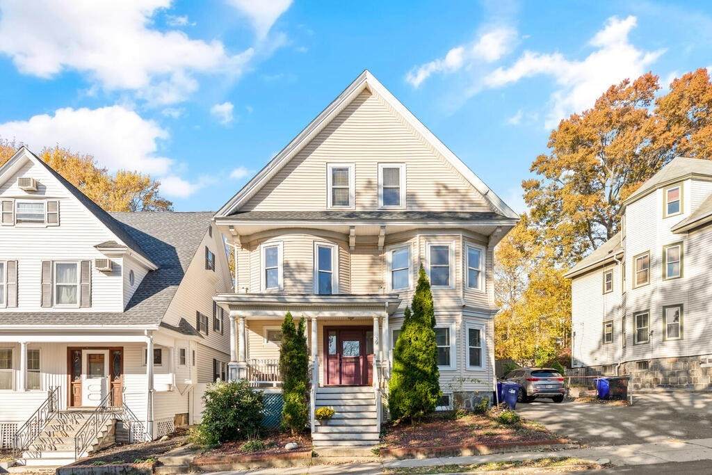 39 Mellen St - Photo 1