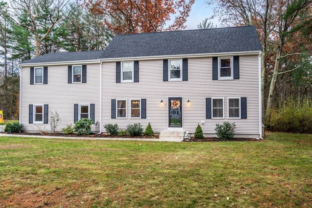 7 Puddingstone Ln - Photo 1
