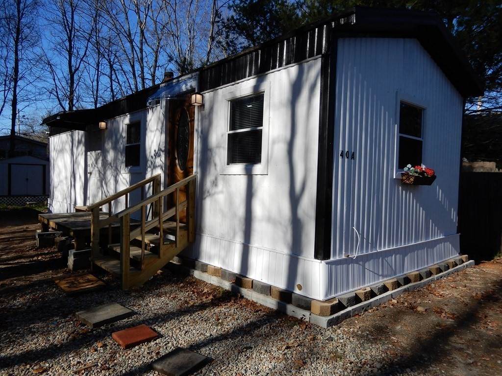 305 - 40A Turnpike Street - Photo 1
