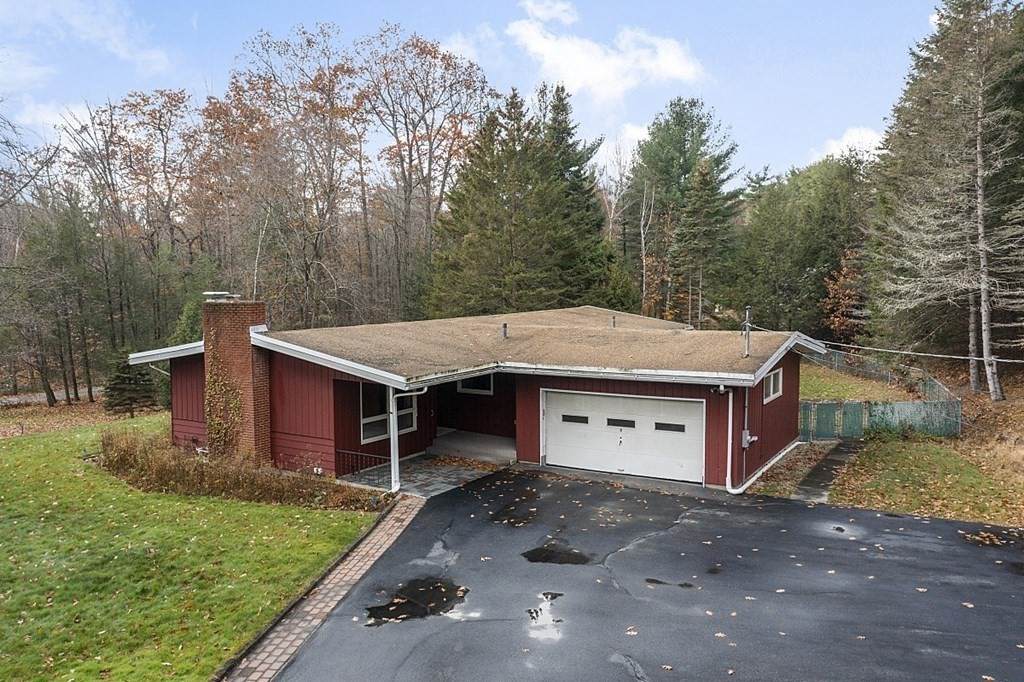 122 Warner Ave - Photo 1