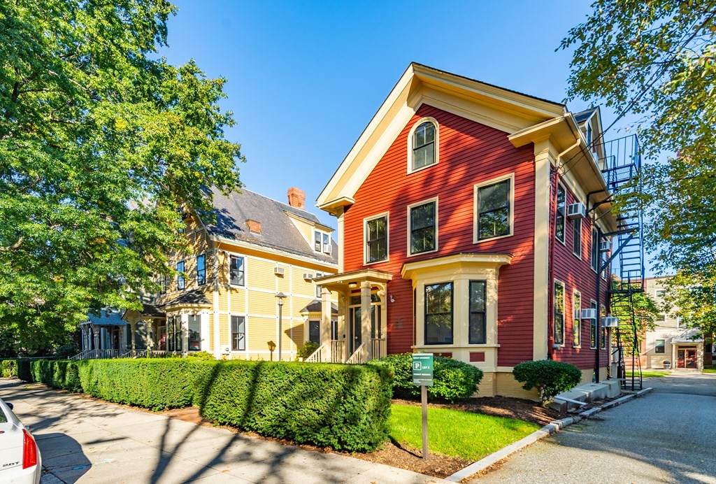 11 Mellen Street - Photo 1