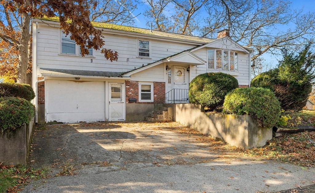 111 Newton Ave - Photo 1