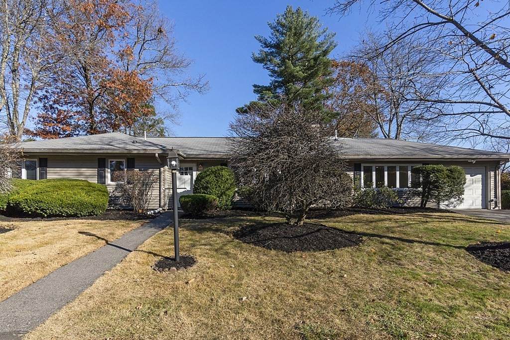 10 Brookdale Rd - Photo 1