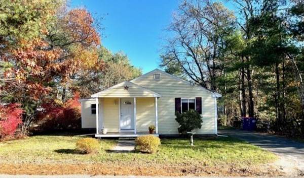 105 Plymouth Ave - Photo 1