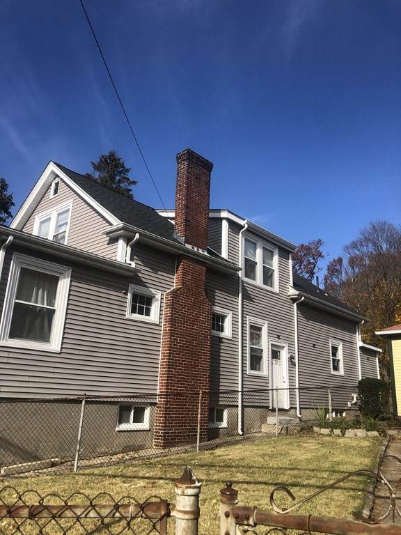 56 Essex St - Photo 1