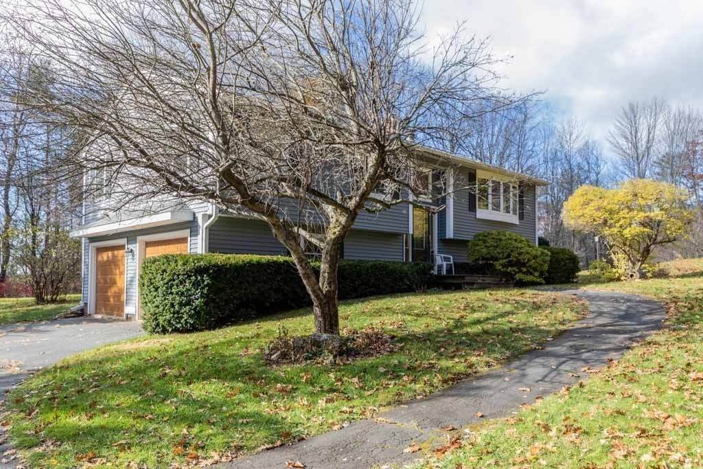 318 Vaughn Road - Photo 1