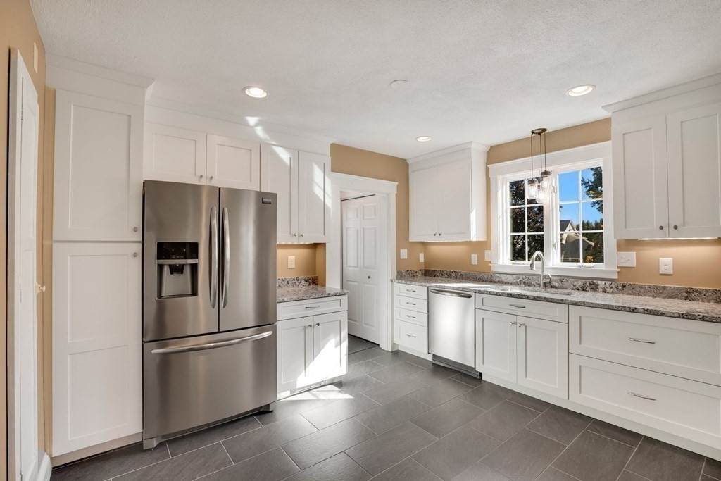 50 Evans St - Photo 1