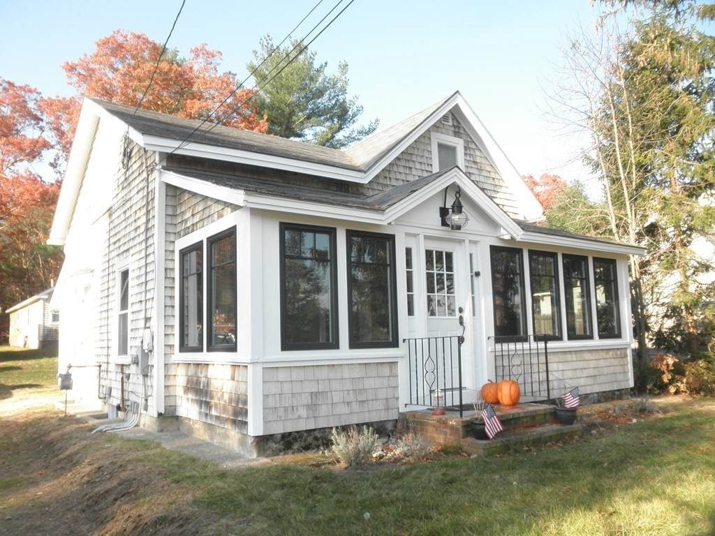 201 Locust St - Photo 1