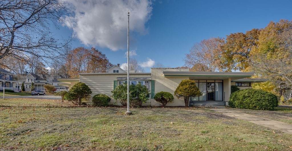 70 Pleasant Street - Photo 1