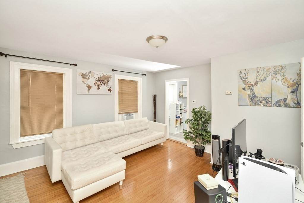 11 Howard Sq. - Photo 1