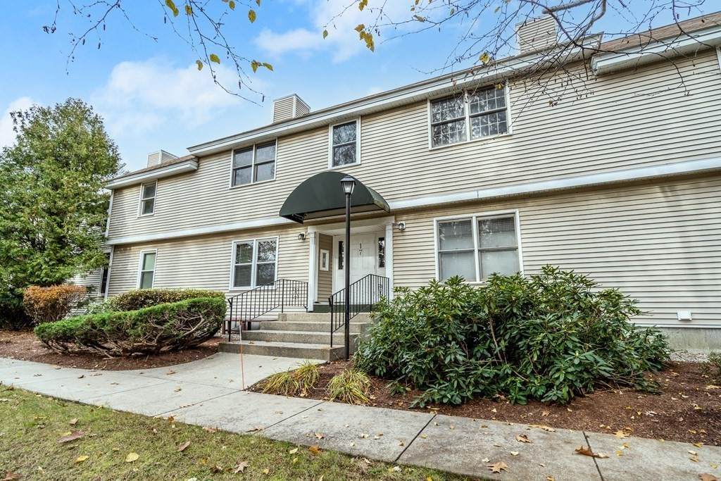425 Main St - Photo 1