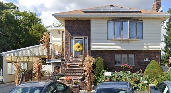 16 Swan Ave - Photo 1